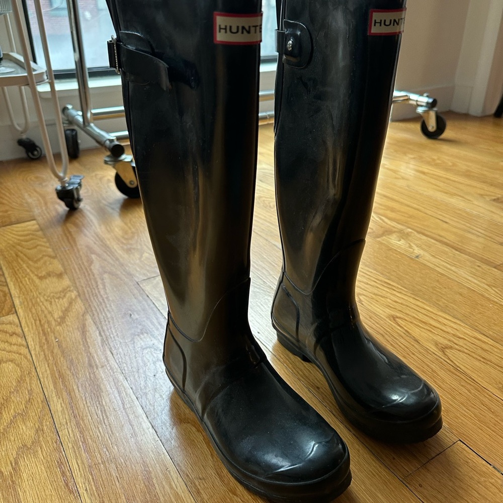 Hunter Classic Black Patent Knee-High Boots